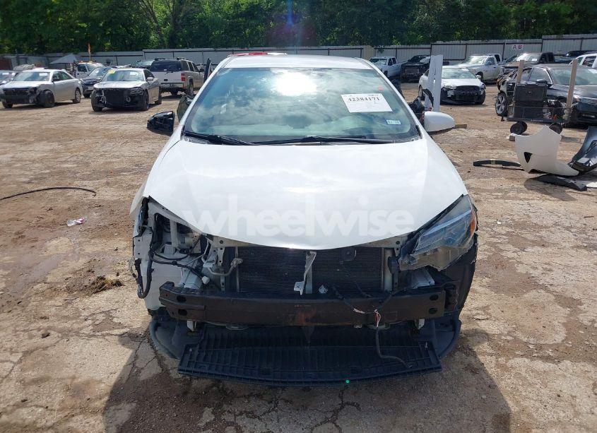 Photo 13 of 2019 Toyota Corolla LE (VIN 5YFBURHE1KP927213)