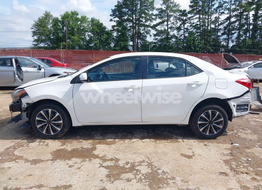 Photo 15 of 2019 Toyota Corolla LE (VIN 5YFBURHE1KP927213)