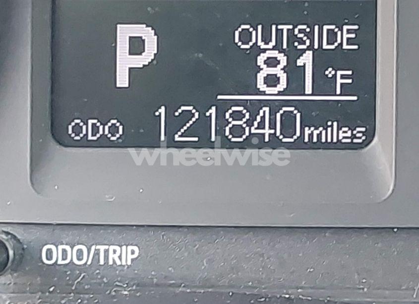 Photo 16 of 2019 Toyota Corolla LE (VIN 5YFBURHE1KP927213)