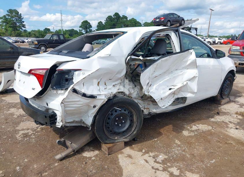 Photo 4 of 2019 Toyota Corolla LE (VIN 5YFBURHE1KP927213)