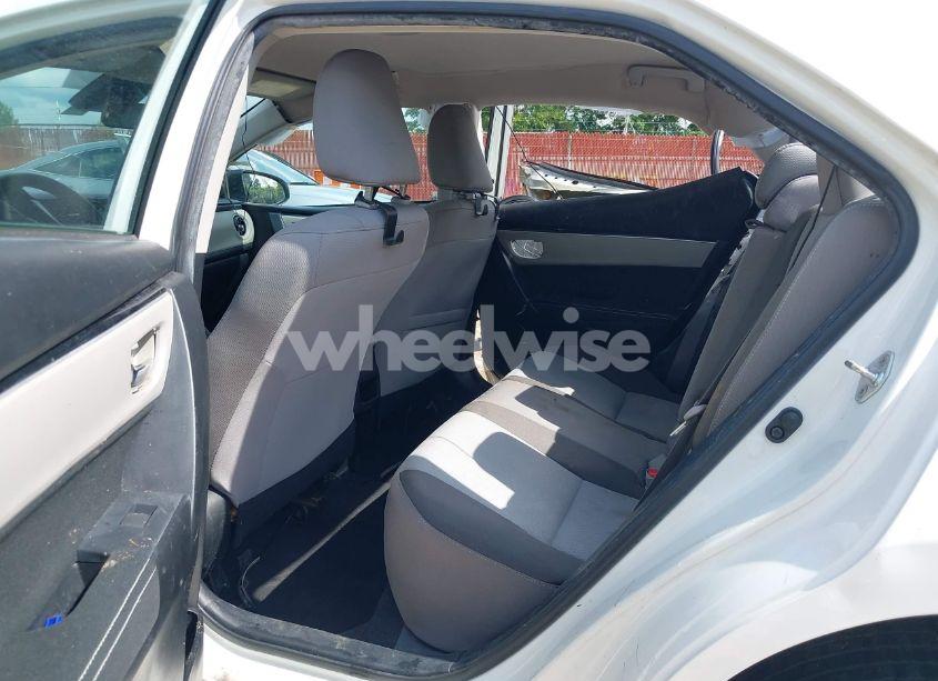 Photo 8 of 2019 Toyota Corolla LE (VIN 5YFBURHE1KP927213)