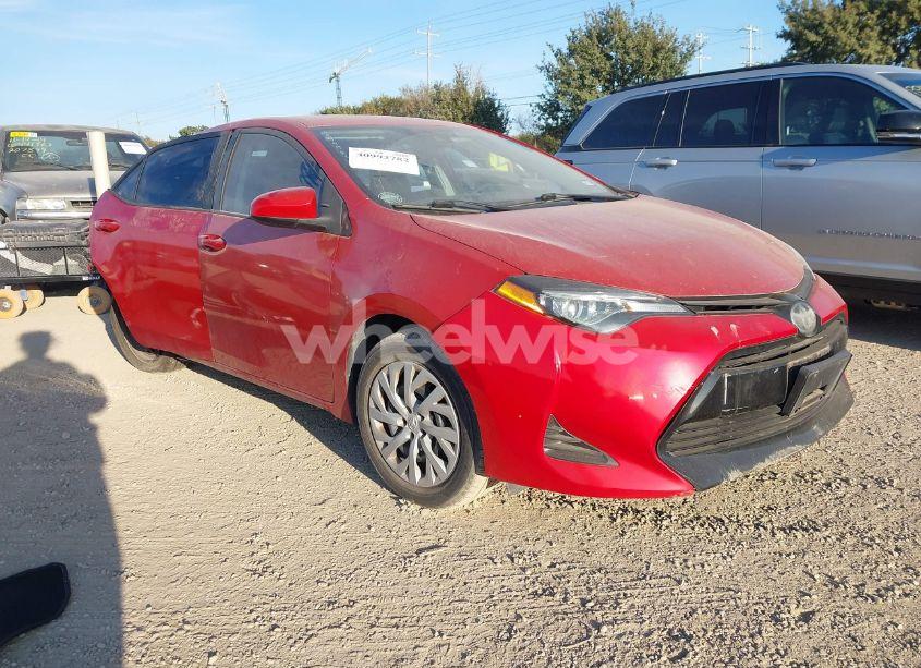 2019 Toyota Corolla LE (VIN 5YFBURHE1KP930659) main photo