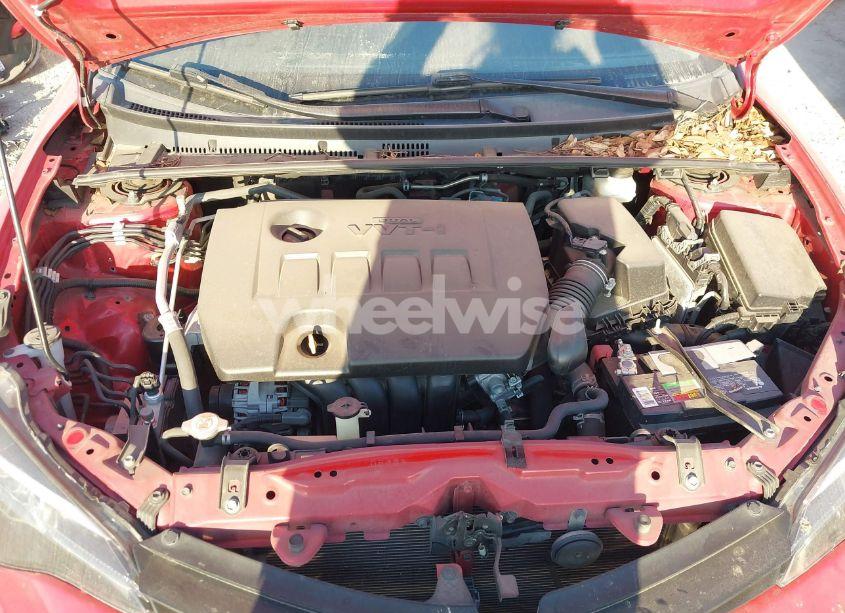 Photo 10 of 2019 Toyota Corolla LE (VIN 5YFBURHE1KP930659)