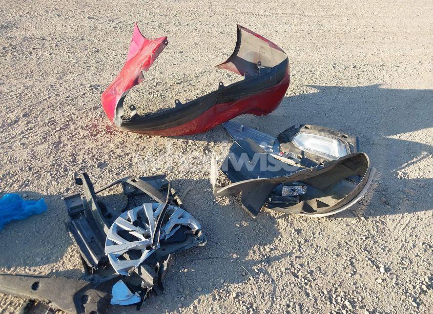 Photo 11 of 2019 Toyota Corolla LE (VIN 5YFBURHE1KP930659)