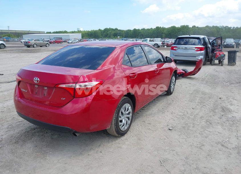 Photo 4 of 2019 Toyota Corolla LE (VIN 5YFBURHE1KP939832)