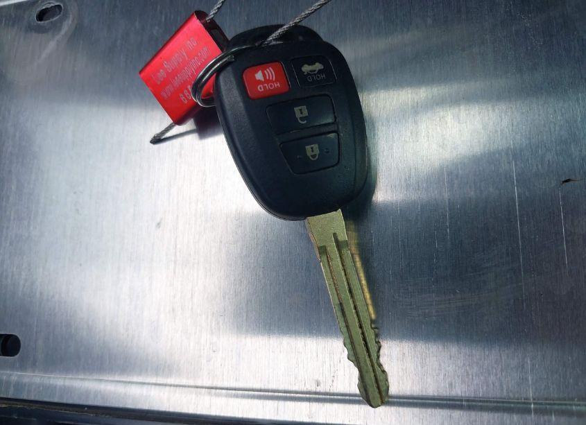 Photo 11 of 2019 Toyota Corolla LE (VIN 5YFBURHE1KP946912)