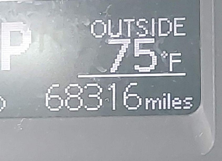 Photo 16 of 2019 Toyota Corolla LE (VIN 5YFBURHE1KP946912)