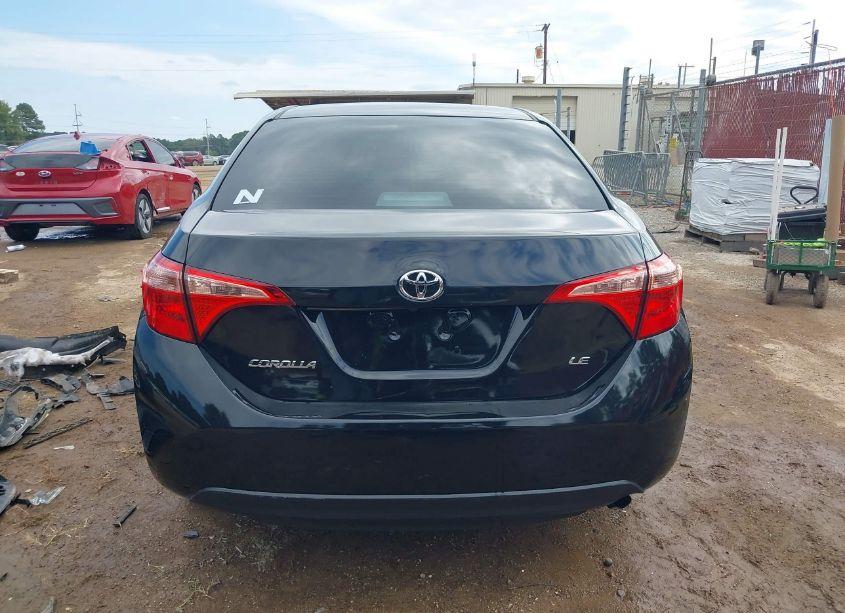 Photo 17 of 2019 Toyota Corolla LE (VIN 5YFBURHE1KP946912)