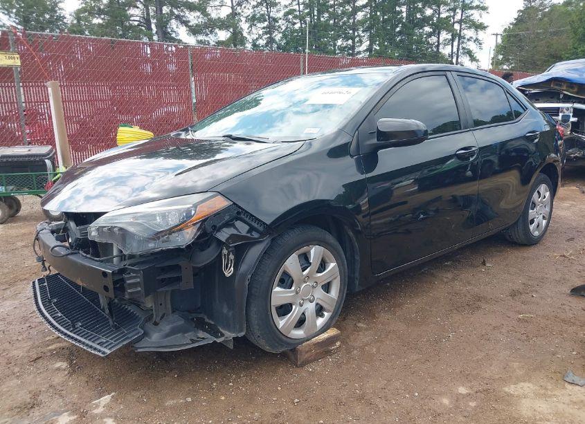 Photo 2 of 2019 Toyota Corolla LE (VIN 5YFBURHE1KP946912)