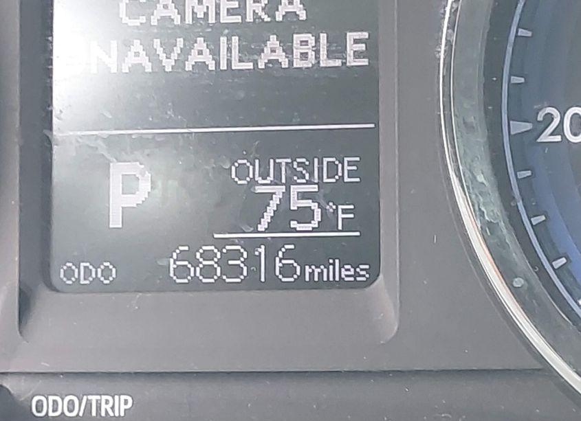 Photo 7 of 2019 Toyota Corolla LE (VIN 5YFBURHE1KP946912)