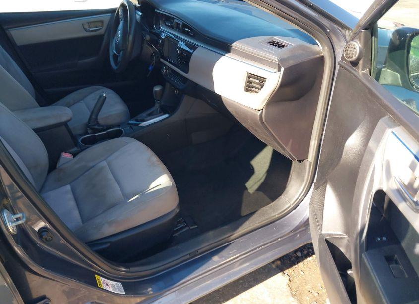 Photo 5 of 2014 Toyota Corolla LE (VIN 5YFBURHE2EP059808)