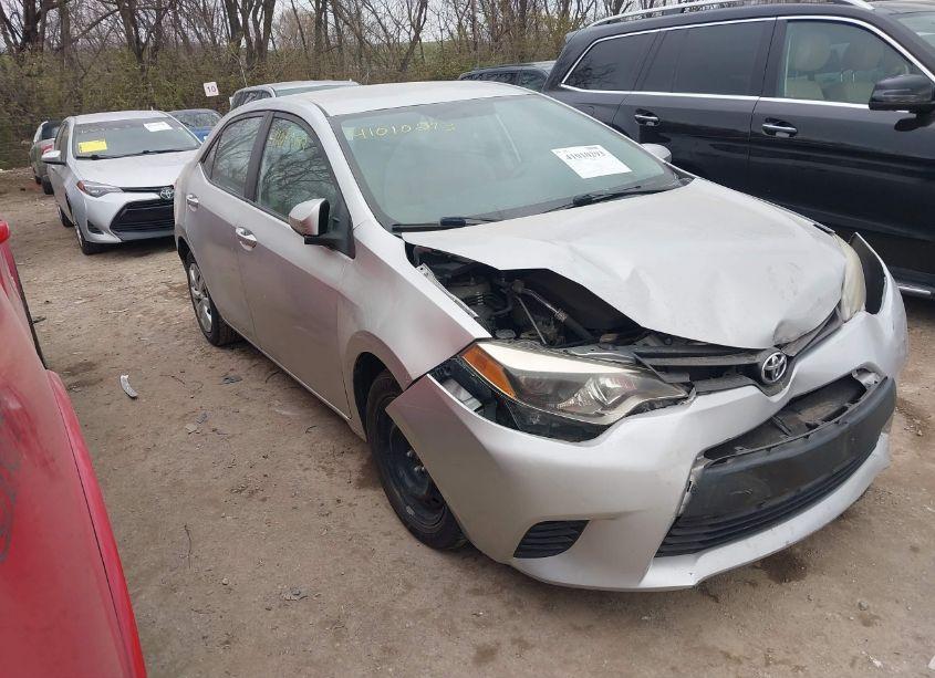 2014 Toyota Corolla LE (VIN 5YFBURHE2EP064281) main photo