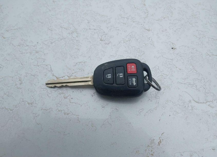 Photo 11 of 2014 Toyota Corolla LE (VIN 5YFBURHE2EP064281)