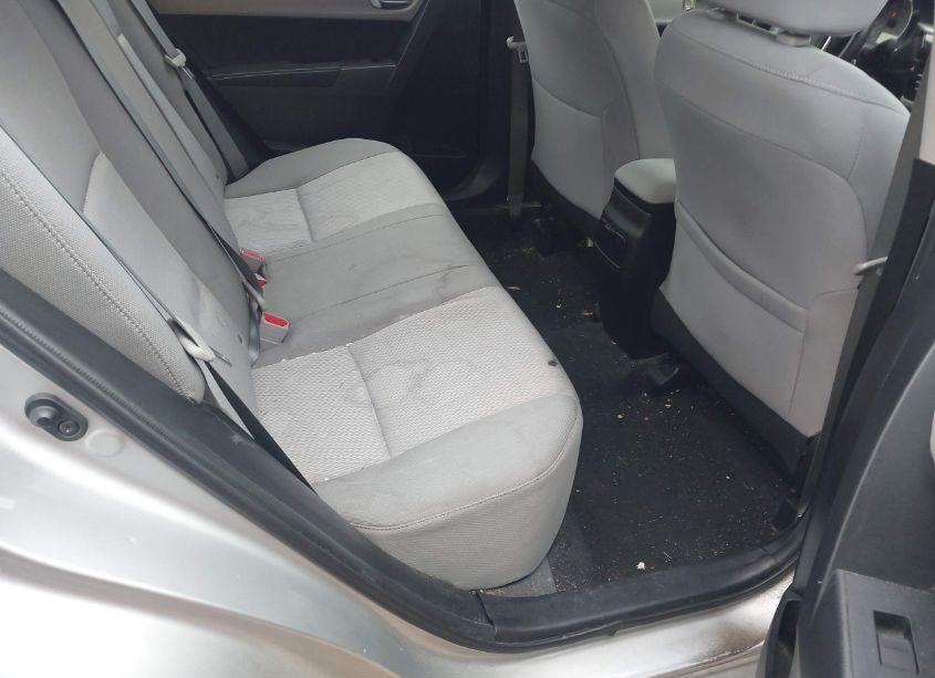 Photo 8 of 2014 Toyota Corolla LE (VIN 5YFBURHE2EP064281)