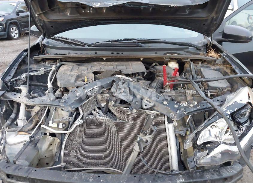 Photo 10 of 2014 Toyota Corolla LE (VIN 5YFBURHE2EP084403)