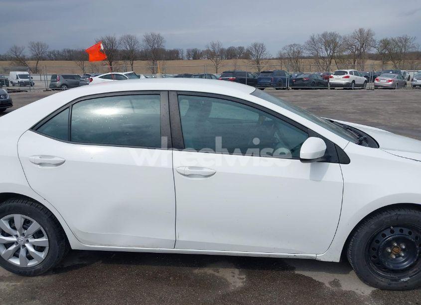 Photo 13 of 2014 Toyota Corolla LE (VIN 5YFBURHE2EP088810)