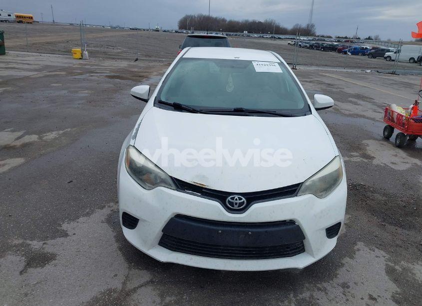 Photo 6 of 2014 Toyota Corolla LE (VIN 5YFBURHE2EP088810)
