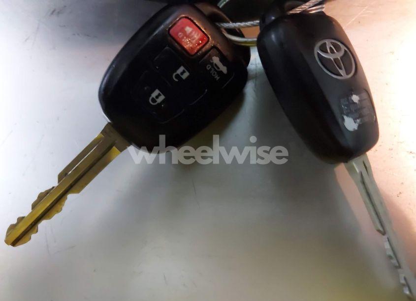 Photo 11 of 2014 Toyota Corolla LE (VIN 5YFBURHE2EP091142)