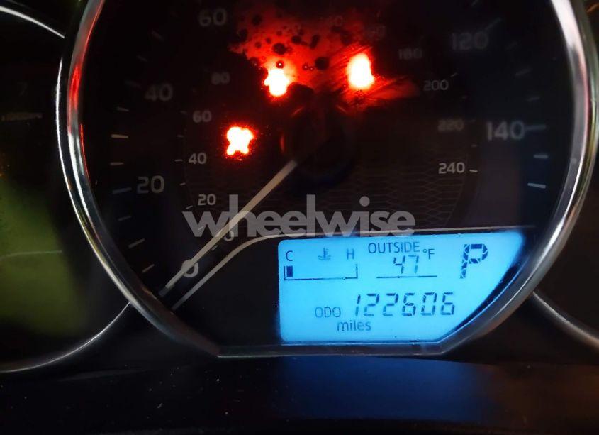 Photo 15 of 2014 Toyota Corolla LE (VIN 5YFBURHE2EP091142)