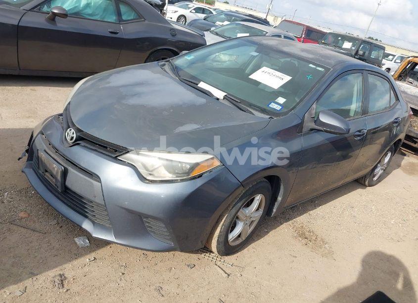 Photo 2 of 2014 Toyota Corolla L (VIN 5YFBURHE2EP094459)