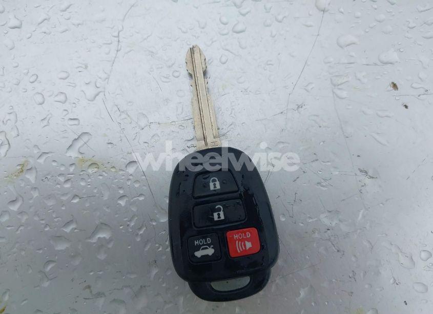 Photo 11 of 2014 Toyota Corolla LE PLUS (VIN 5YFBURHE2EP107923)