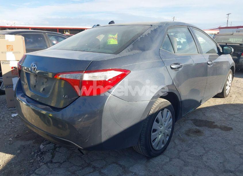 Photo 4 of 2014 Toyota Corolla LE (VIN 5YFBURHE2EP108425)