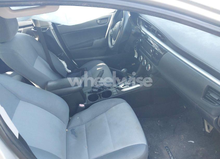 Photo 5 of 2014 Toyota Corolla L (VIN 5YFBURHE2EP117643)