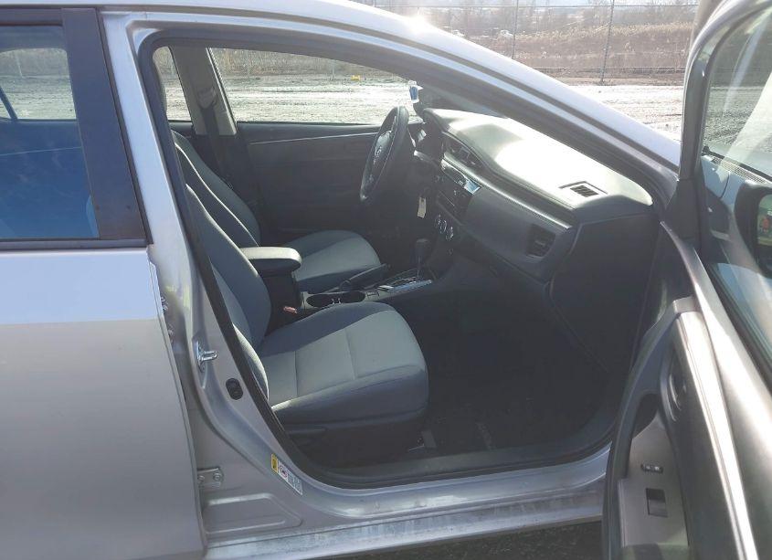 Photo 5 of 2014 Toyota Corolla L (VIN 5YFBURHE2EP166261)