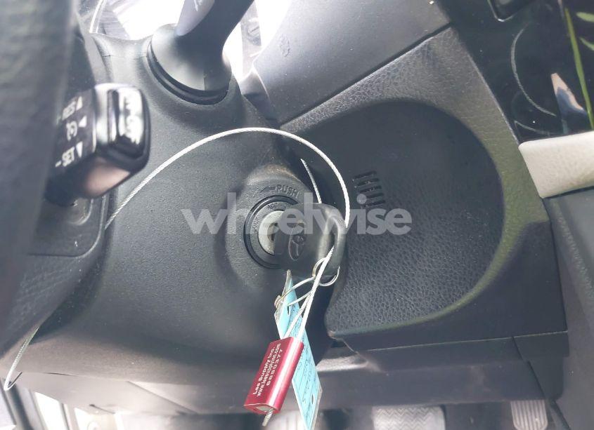 Photo 11 of 2015 Toyota Corolla LE PLUS (VIN 5YFBURHE2FP196409)