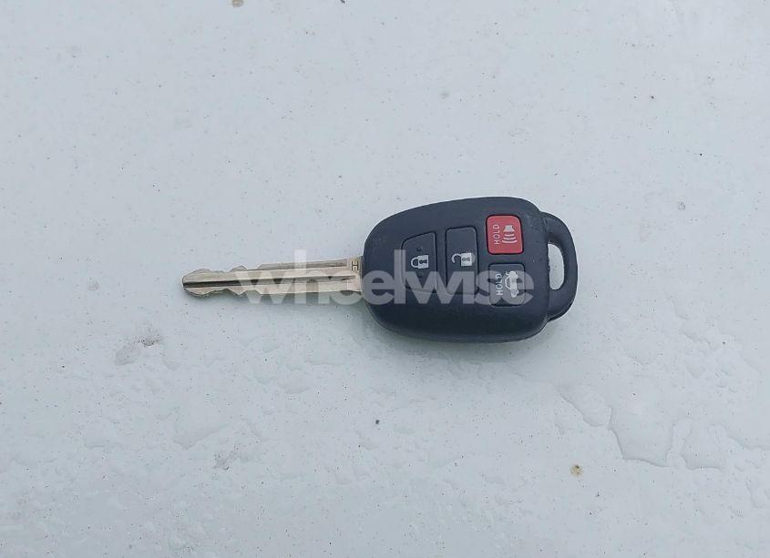 Photo 11 of 2015 Toyota Corolla S PLUS (VIN 5YFBURHE2FP222572)