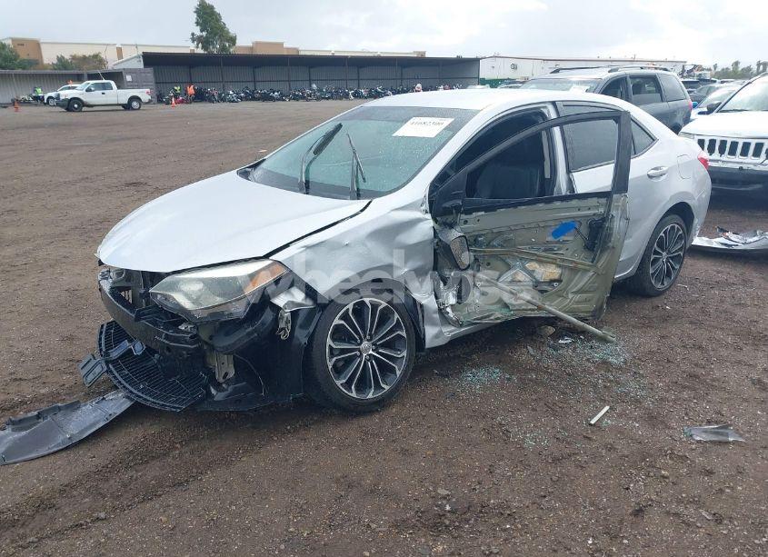 Photo 2 of 2015 Toyota Corolla S PLUS (VIN 5YFBURHE2FP222572)