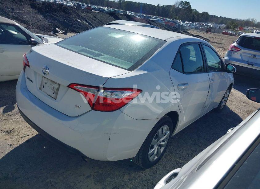 Photo 4 of 2015 Toyota Corolla LE (VIN 5YFBURHE2FP257824)