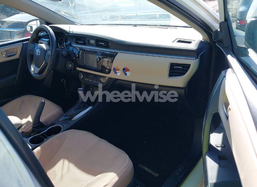 Photo 5 of 2015 Toyota Corolla LE (VIN 5YFBURHE2FP257824)