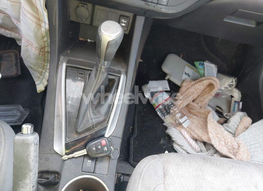 Photo 11 of 2015 Toyota Corolla LE PLUS (VIN 5YFBURHE2FP260898)