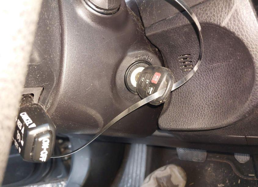 Photo 11 of 2015 Toyota Corolla LE (VIN 5YFBURHE2FP264238)