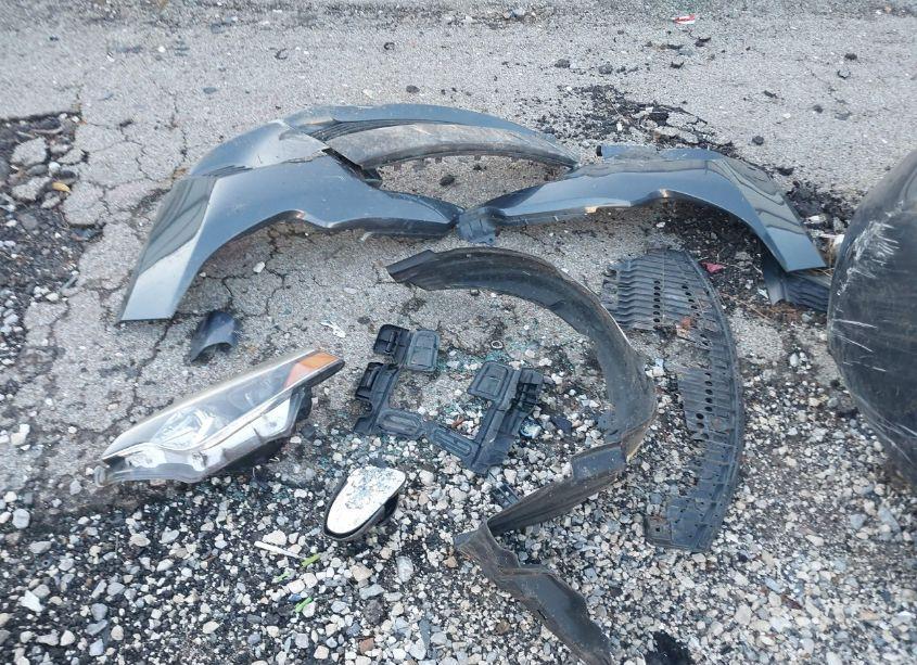 Photo 12 of 2015 Toyota Corolla LE (VIN 5YFBURHE2FP264238)