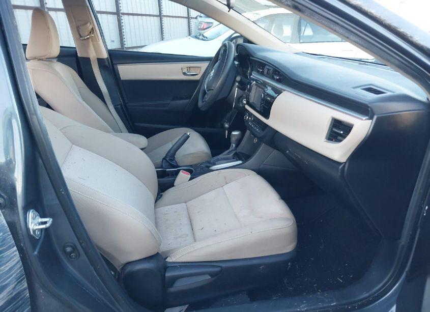 Photo 5 of 2015 Toyota Corolla LE (VIN 5YFBURHE2FP264238)