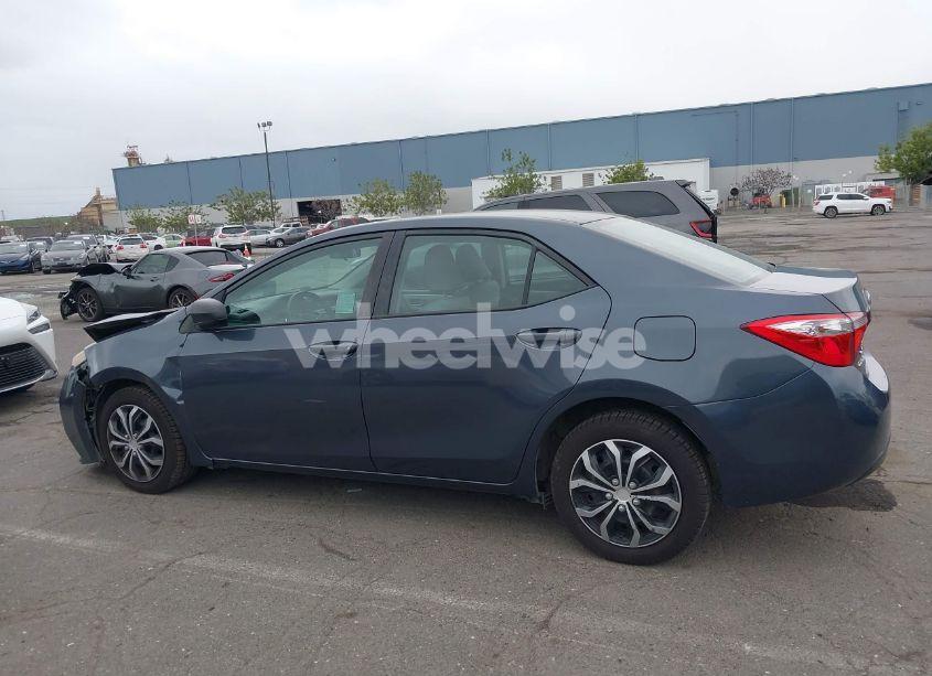 Photo 14 of 2015 Toyota Corolla LE (VIN 5YFBURHE2FP332585)