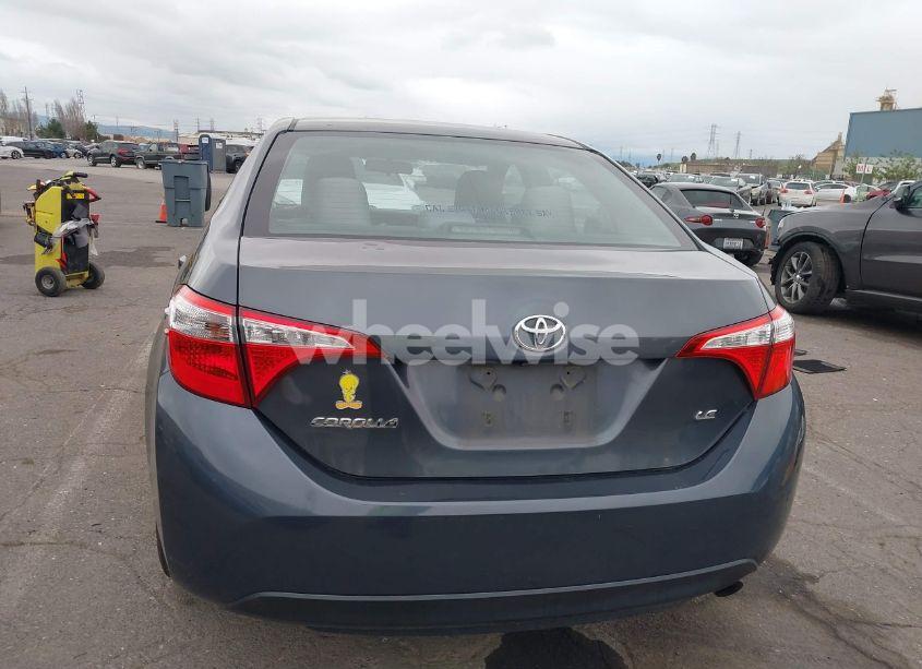 Photo 16 of 2015 Toyota Corolla LE (VIN 5YFBURHE2FP332585)