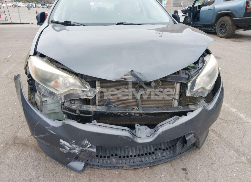 Photo 6 of 2015 Toyota Corolla LE (VIN 5YFBURHE2FP332585)