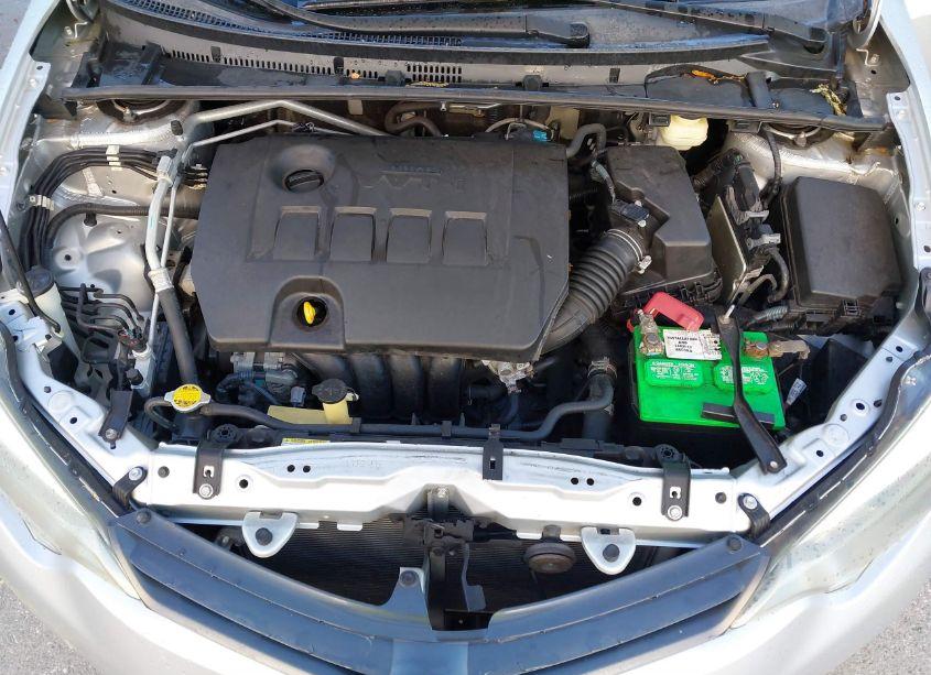 Photo 10 of 2015 Toyota Corolla LE (VIN 5YFBURHE2FP335762)