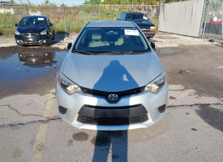 Photo 12 of 2015 Toyota Corolla LE (VIN 5YFBURHE2FP335762)