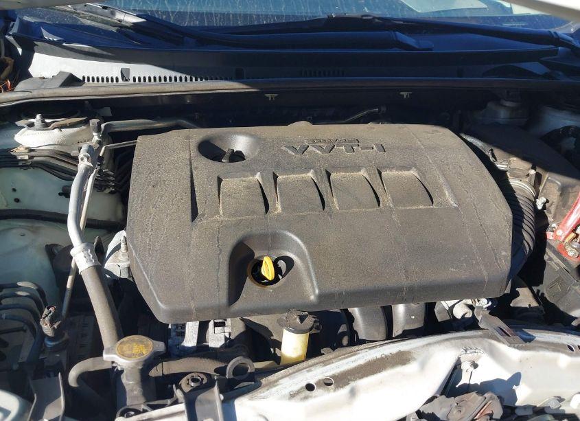 Photo 10 of 2015 Toyota Corolla LE PLUS (VIN 5YFBURHE2FP352531)