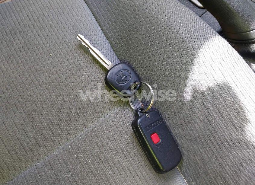 Photo 11 of 2015 Toyota Corolla L (VIN 5YFBURHE2FP356871)