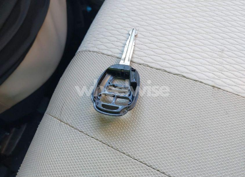 Photo 11 of 2016 Toyota Corolla LE (VIN 5YFBURHE2GP382484)