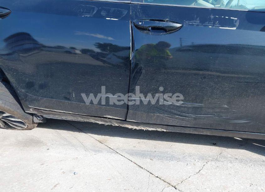 Photo 14 of 2016 Toyota Corolla L (VIN 5YFBURHE2GP401521)