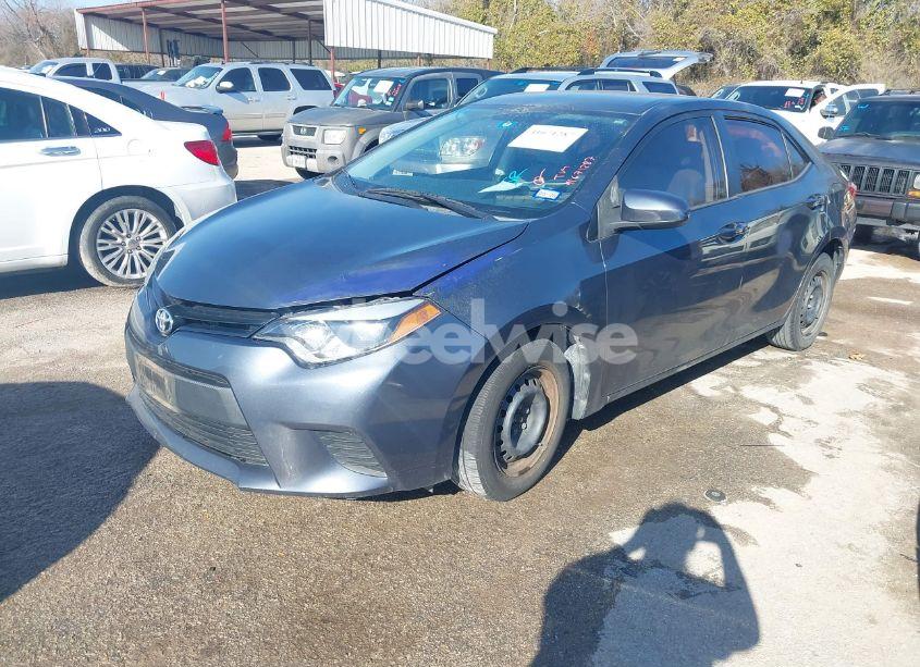 Photo 2 of 2016 Toyota Corolla L (VIN 5YFBURHE2GP407528)