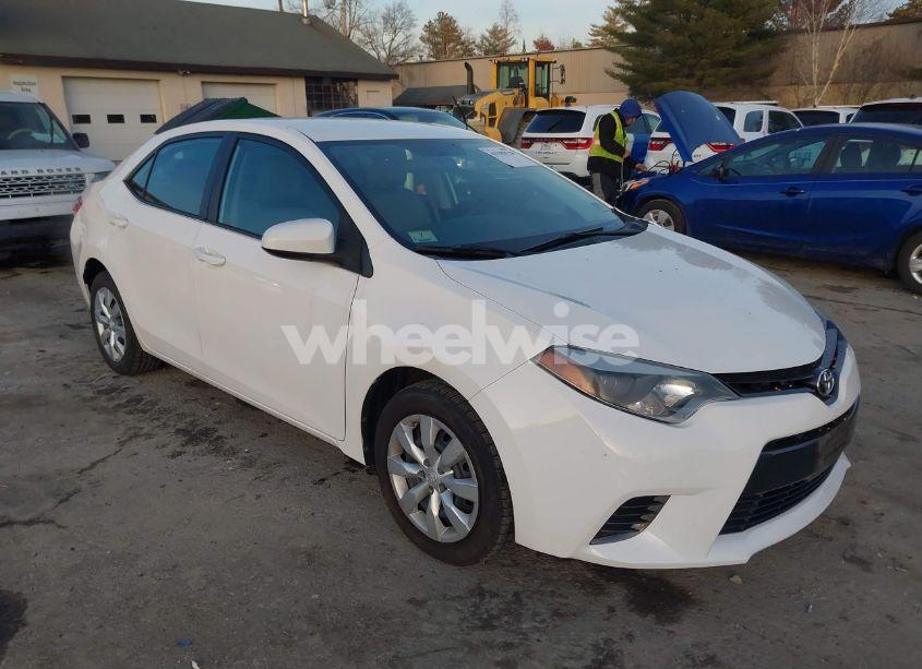 2016 Toyota Corolla LE (VIN 5YFBURHE2GP449830) main photo