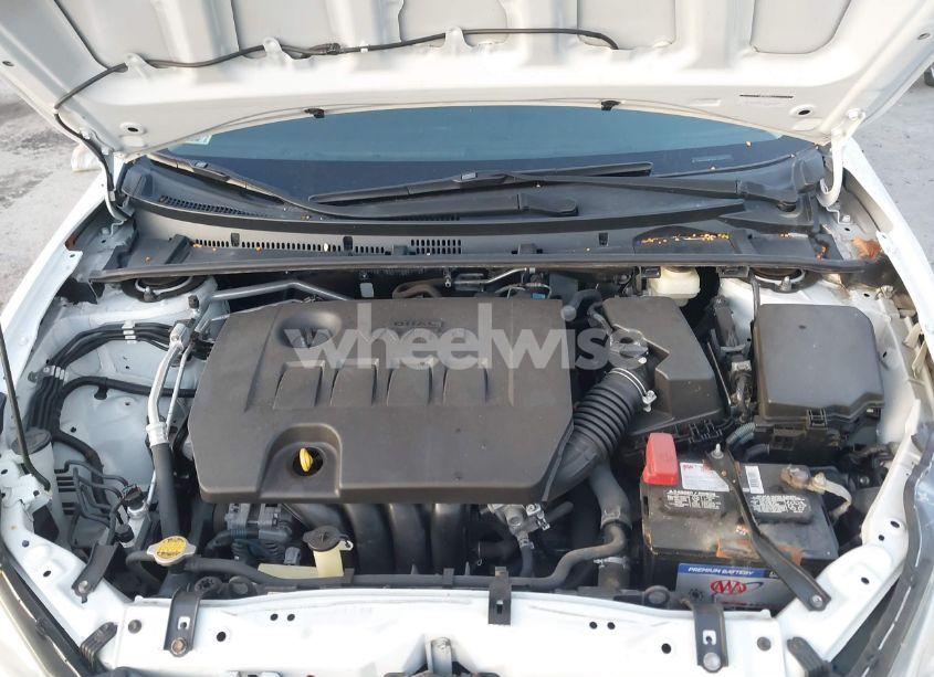 Photo 10 of 2016 Toyota Corolla LE (VIN 5YFBURHE2GP449830)