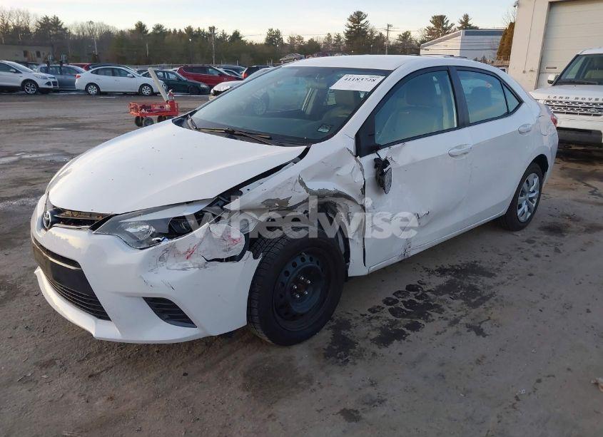 Photo 2 of 2016 Toyota Corolla LE (VIN 5YFBURHE2GP449830)